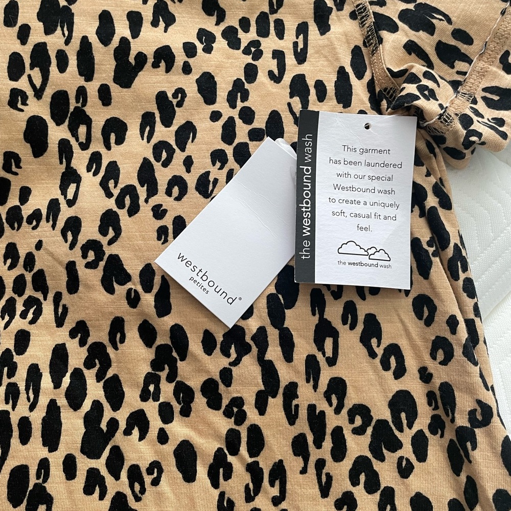 Women’s animal print shirt. Petite large.